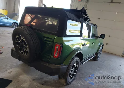 2023 Ford Bronco Outer Banks z USA, uszkodzony, nr VIN 1FMEE5BP6PLB72438